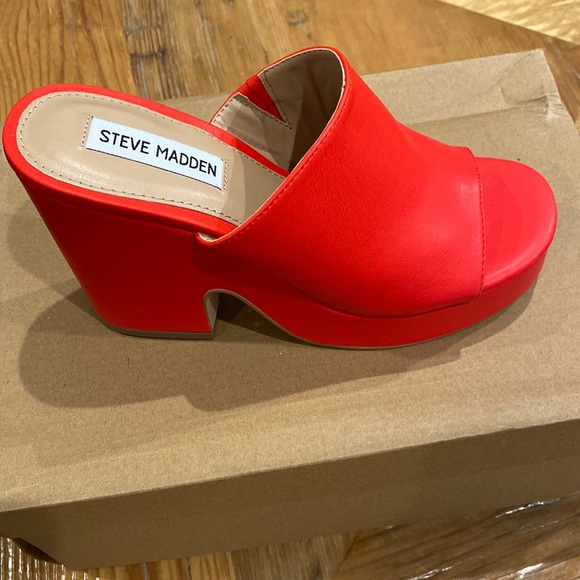 Steve Madden Shoes New Steve Madden Red Platform Mule Poshmark